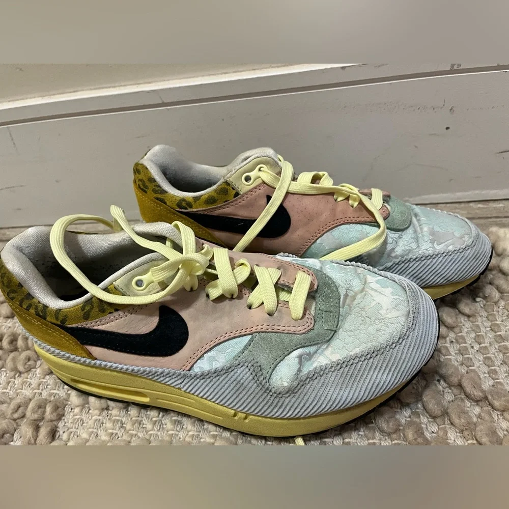 Womens Nike AIR MAX 1 '87 'GREAT INDOORS CORDUROY' - Picture 2 of 9